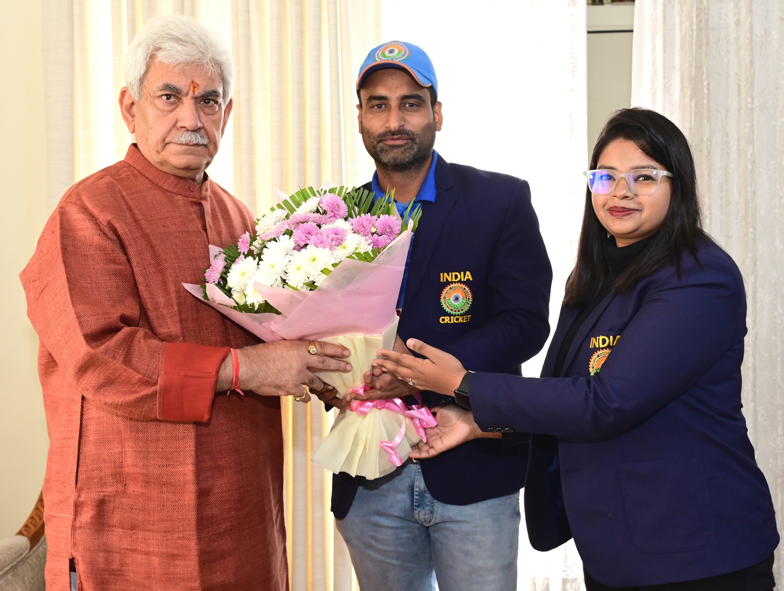 Sh Sayed Shah Aziz, Captain, Indian Divyang Cricket Team meeting Lt Governor