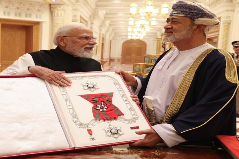 Prime Minister conferred with the Order of Oman