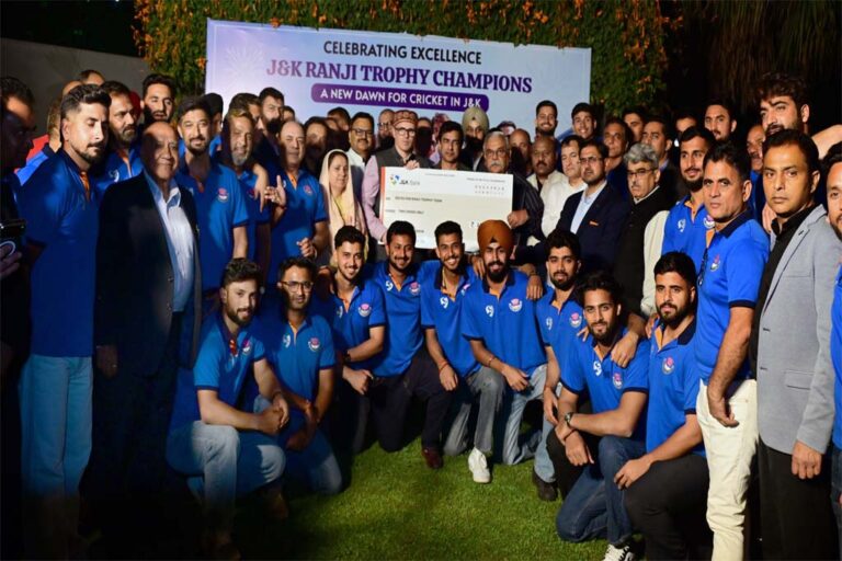 CM Omar Abdullah hosts dinner to honour J&K’s Ranji Trophy Champions