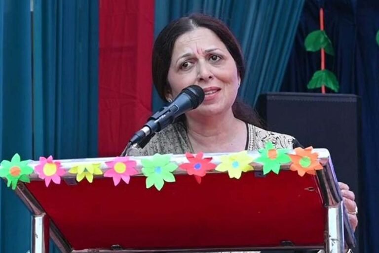 dr twinkil suri